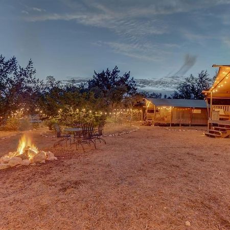 Отель 12 Fires Luxury Glamping With Heating #5 Джонсон-Сити Экстерьер фото