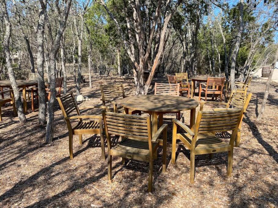 Отель 12 Fires Luxury Glamping With Heating #5 Джонсон-Сити Экстерьер фото